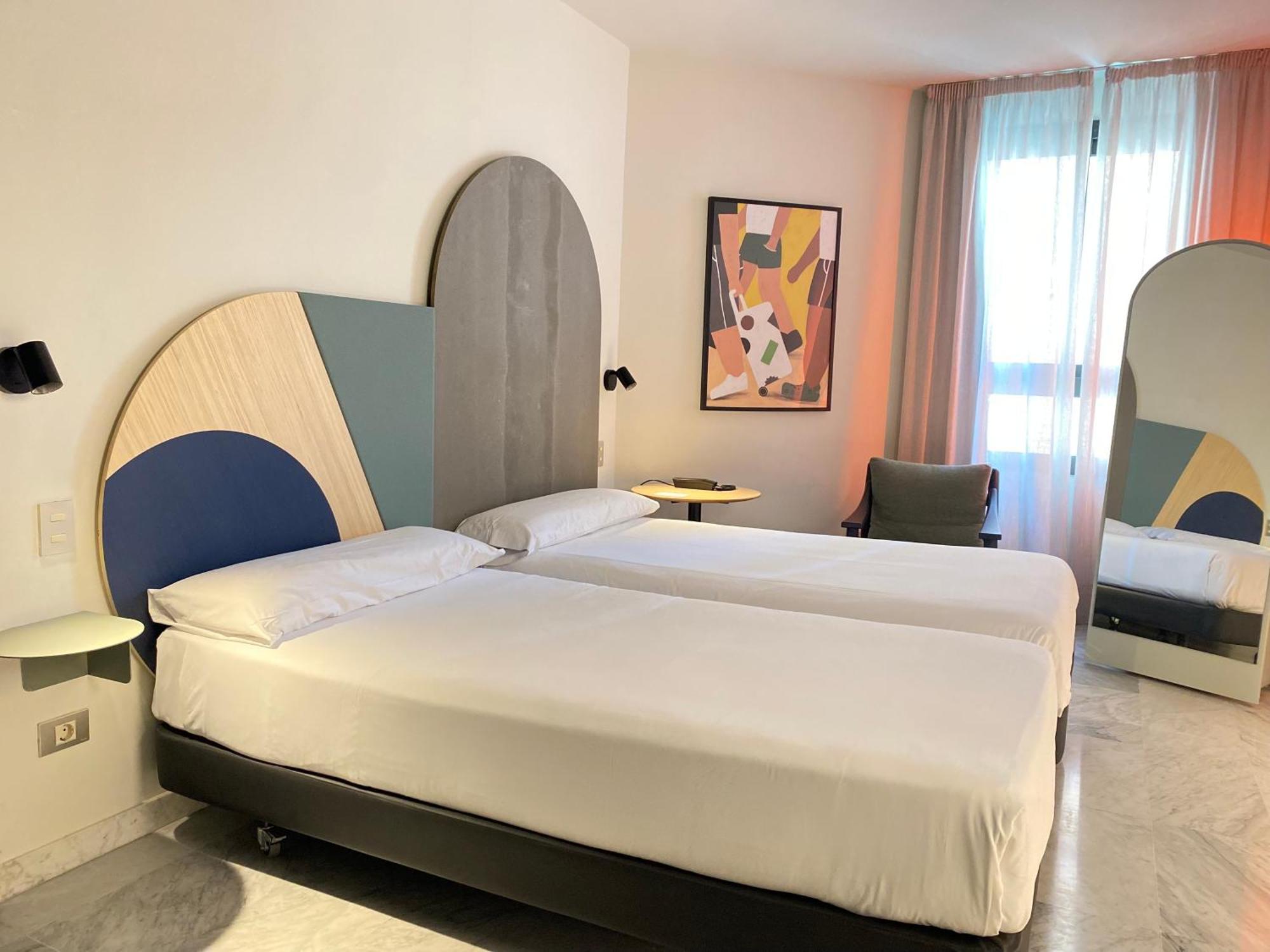 Onix Fira Otel Barselona Dış mekan fotoğraf