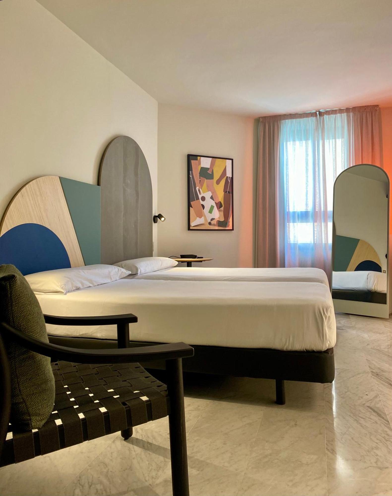 Onix Fira Otel Barselona Dış mekan fotoğraf