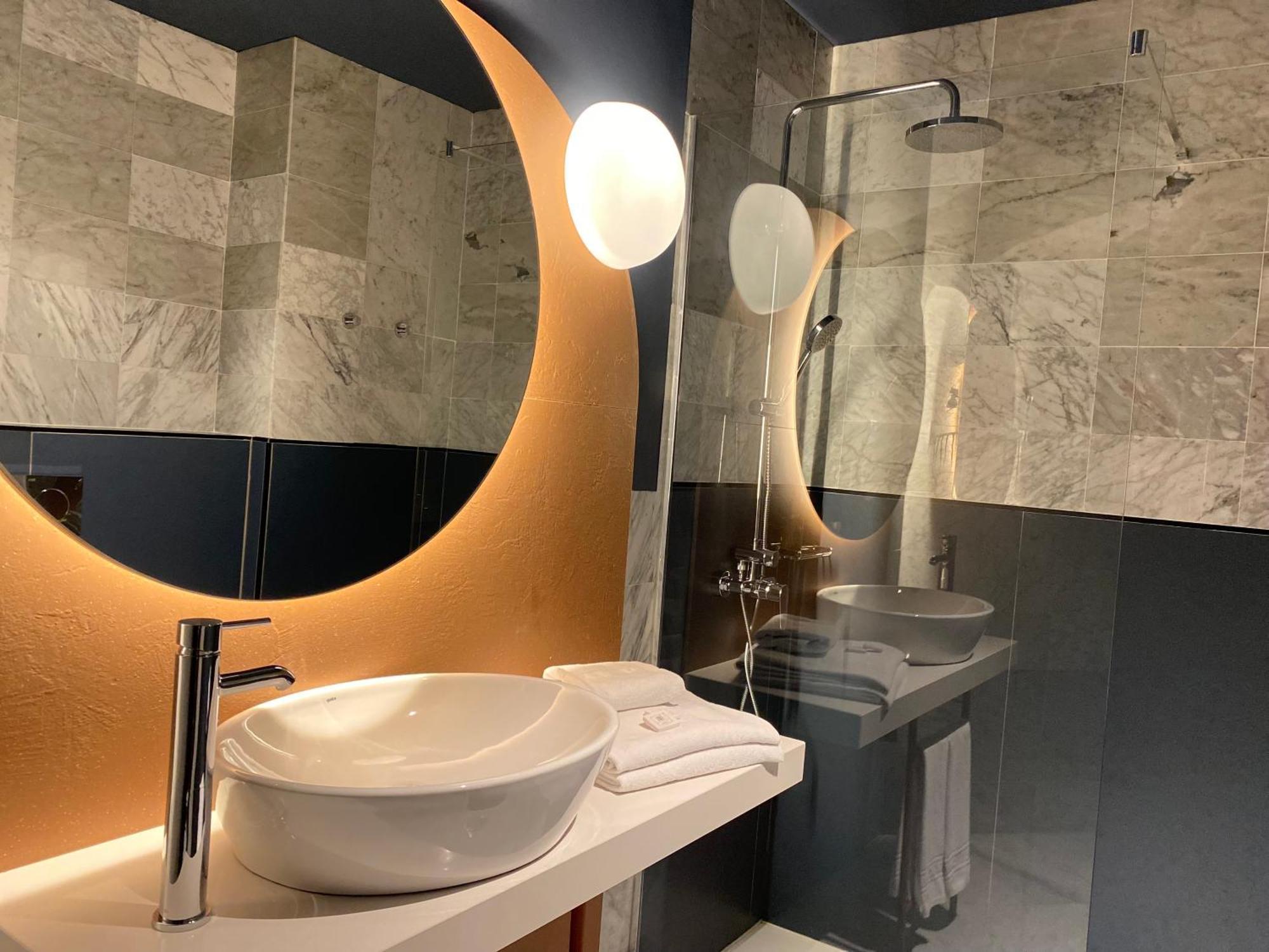 Onix Fira Otel Barselona Dış mekan fotoğraf
